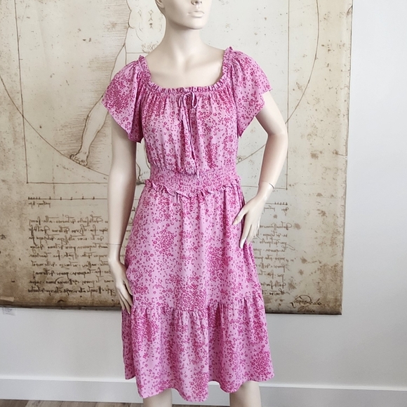 Flirty Pink Floral Dress - Picture 1 of 8